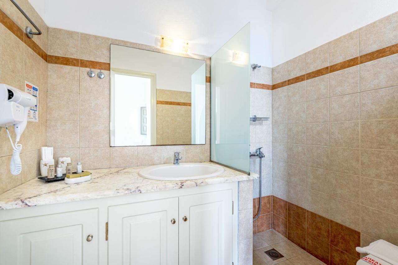 En Plo Boutique Suites Иа Екстериор снимка