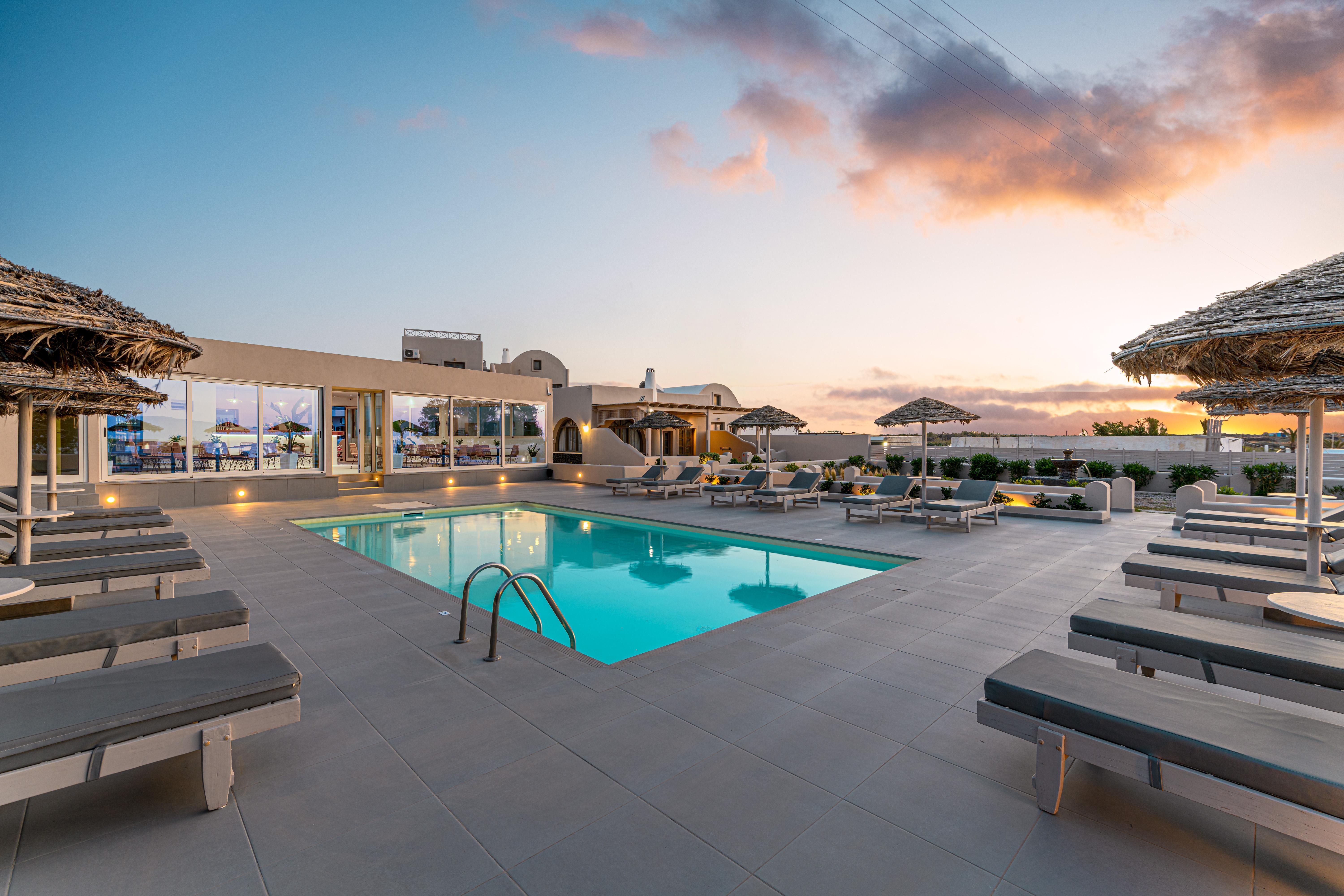 En Plo Boutique Suites Иа Екстериор снимка