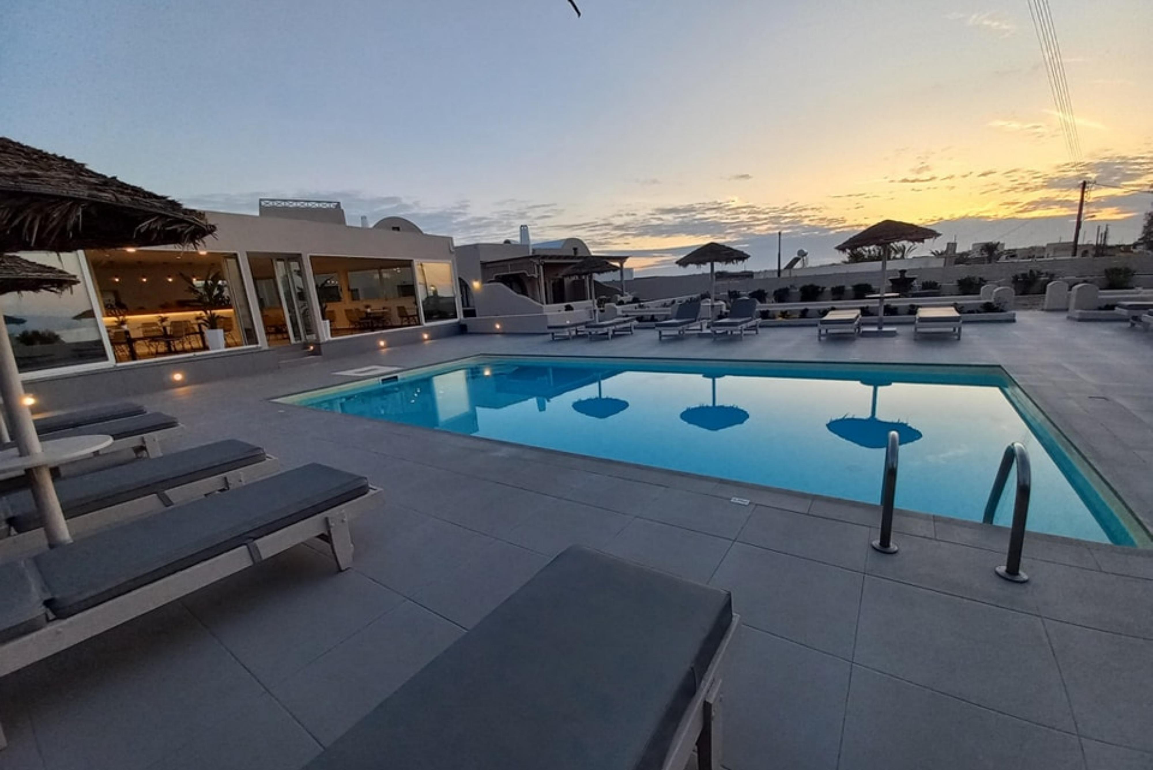 En Plo Boutique Suites Иа Екстериор снимка