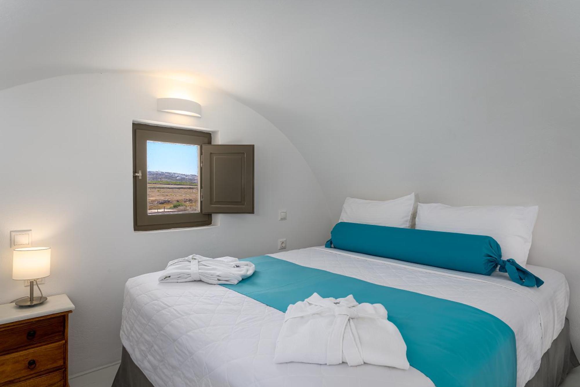 En Plo Boutique Suites Иа Екстериор снимка